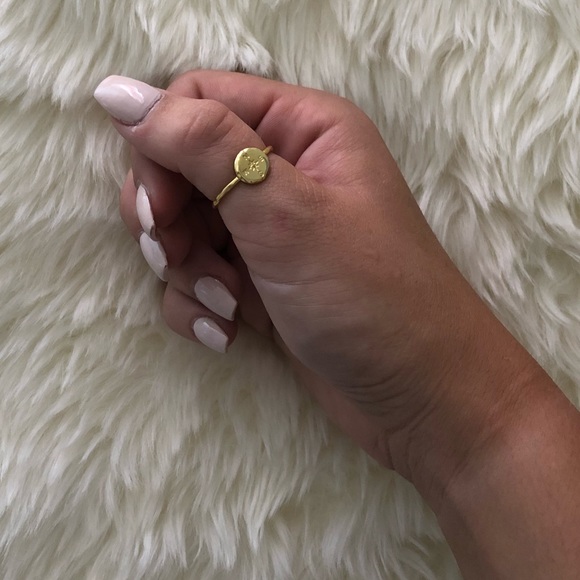 Unopened Pura Vida Gold Compass Ring - Picture 3 of 3